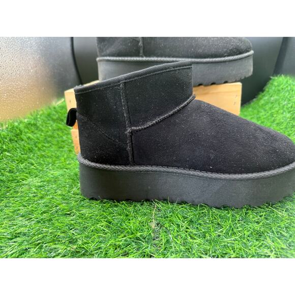 Charlotte Russe- Black - Platform Ankle Boots- Size 9 W - Picture 2 of 10